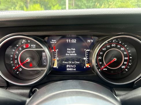 Used 2022 Jeep Wrangler Unlimited Rubicon AWD/4WD image 21