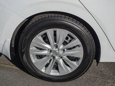 Used 2024 Nissan Sentra S FWD image 8