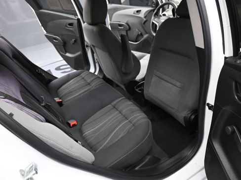 Used 2017 Chevrolet Sonic LT FWD image 18