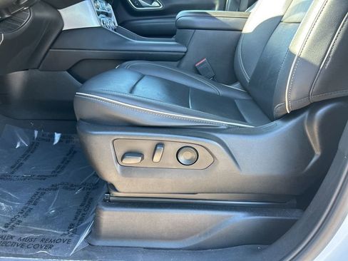 Used 2023 GMC Yukon SLT image 10