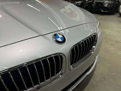 Used 2014 BMW 550i xDrive Sedan AWD/4WD image 11