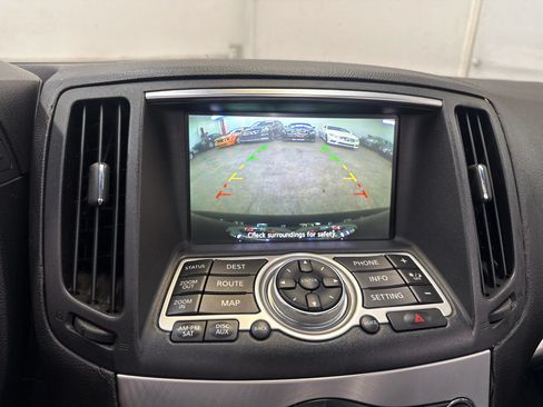 Used 2010 INFINITI G37 Convertible w/ Premium Pkg RWD image 15