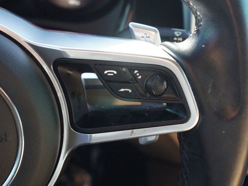 Used 2021 Porsche Macan S image 12