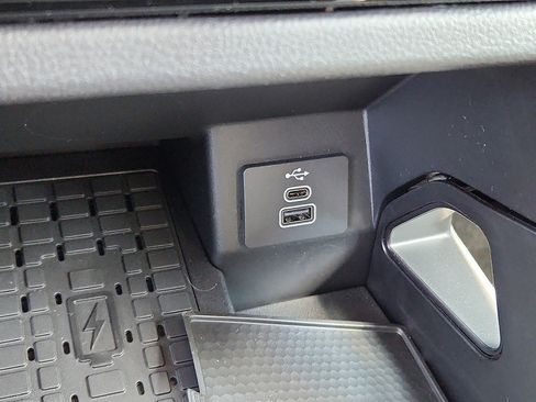 New 2025 Ford Ranger XLT w/ FX4 Off-Road Package image 18