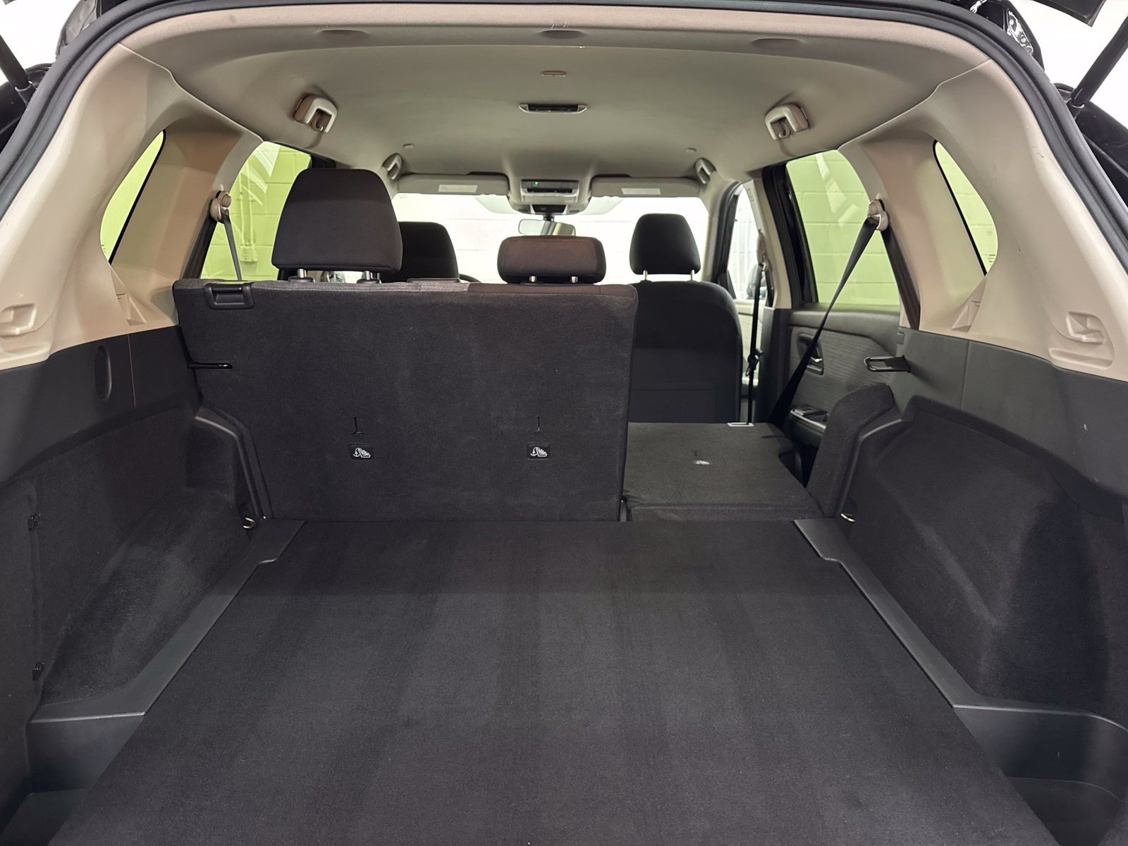 Certified 2023 Nissan Rogue SV AWD/4WD image 39