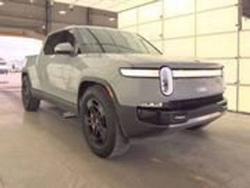 Used 2022 Rivian R1T Adventure image 1