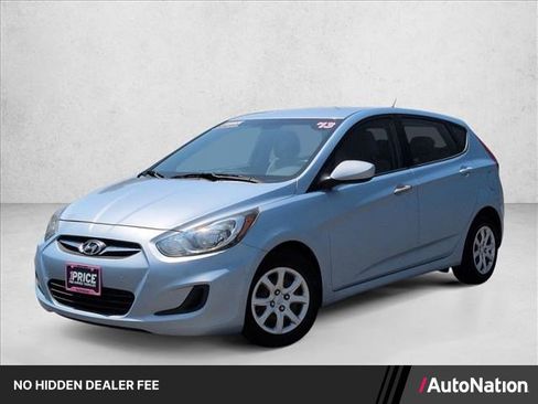 Used 2013 Hyundai Accent GS FWD image 1