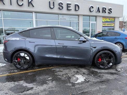 Used 2021 Tesla Model Y Performance image 2