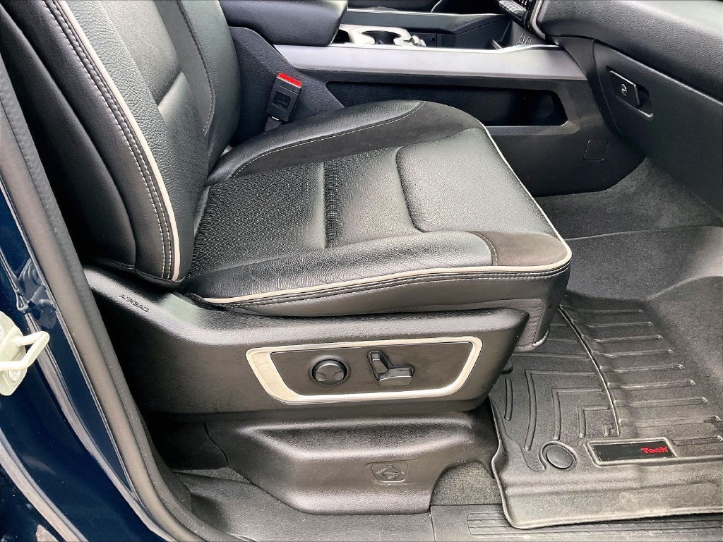 Used 2023 RAM 1500 Laramie AWD/4WD image 36