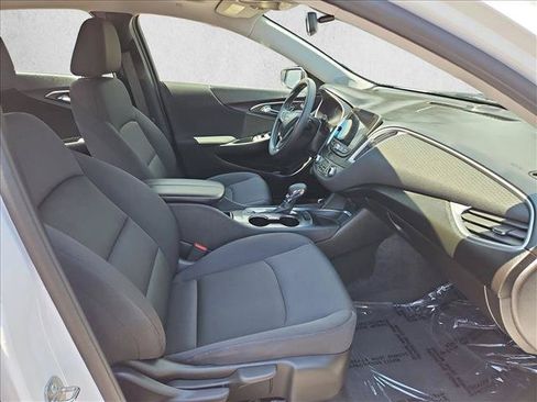 Used 2022 Chevrolet Malibu LT FWD image 28