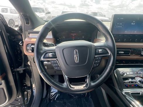 Used 2022 Lincoln Nautilus Reserve FWD image 16