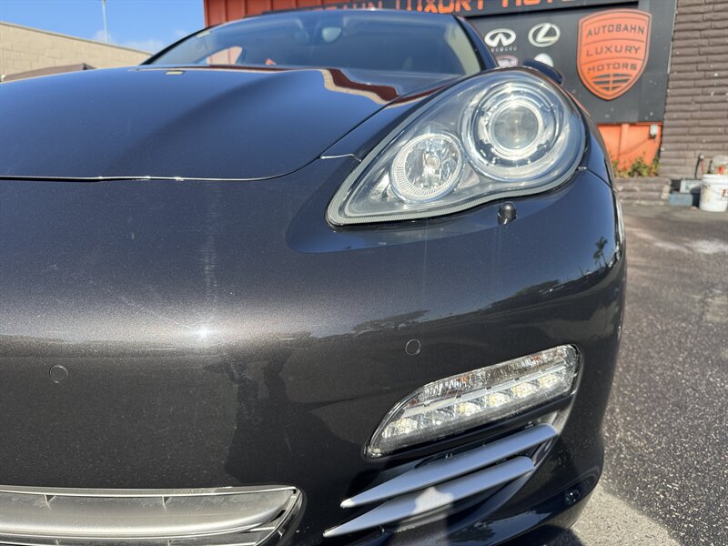 Used 2013 Porsche Panamera image 7