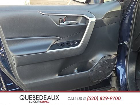 Used 2021 Toyota RAV4 XLE FWD image 10