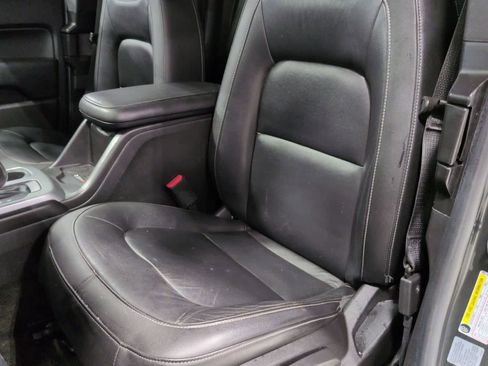 Used 2017 Chevrolet Colorado ZR2 w/ LPO, Premium Interior Package image 9