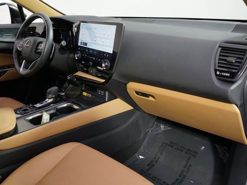 Used 2024 Lexus NX 350 AWD image 15