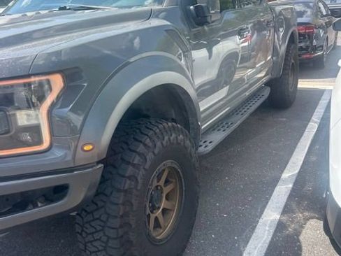 Used 2018 Ford F150 Raptor w/ Equipment Group 802A Luxury AWD/4WD image 3