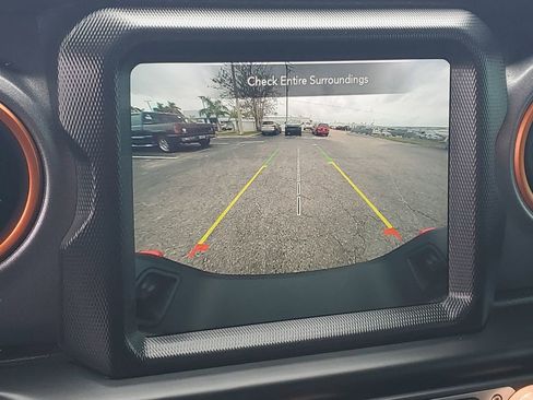 Used 2022 Jeep Gladiator Mojave image 25