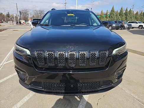 Certified 2023 Jeep Cherokee Altitude Lux image 5