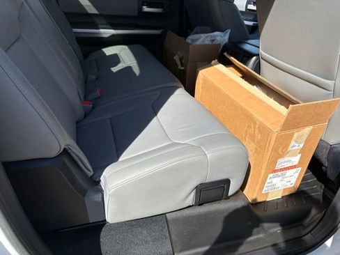 Used 2017 Toyota Tundra Limited image 36