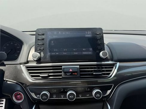 Used 2022 Honda Accord Sport image 12