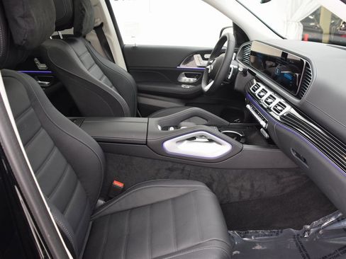 Used 2026 Mercedes-Benz GLS 450 4MATIC image 15