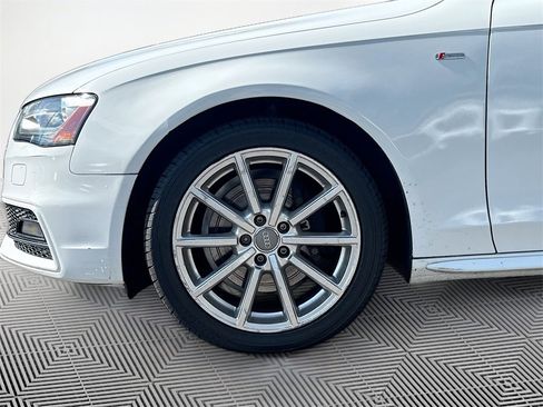 Used 2016 Audi A4 2.0T Premium w/ Convenience Plus Package image 32