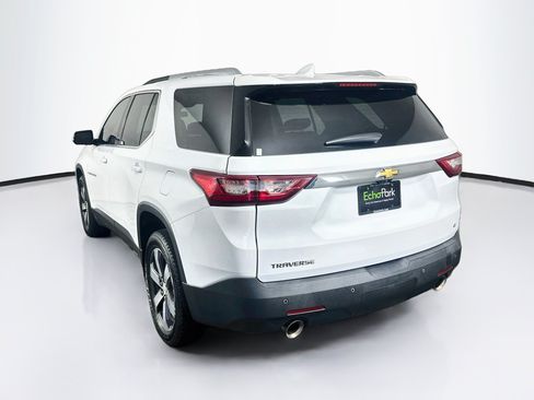 Used 2018 Chevrolet Traverse LT FWD image 5