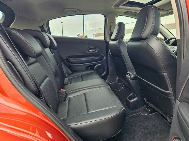 Used 2020 Honda HR-V Touring image 13