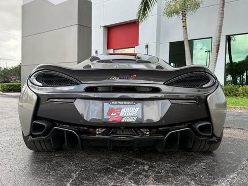 Used 2017 McLaren 570S RWD image 18