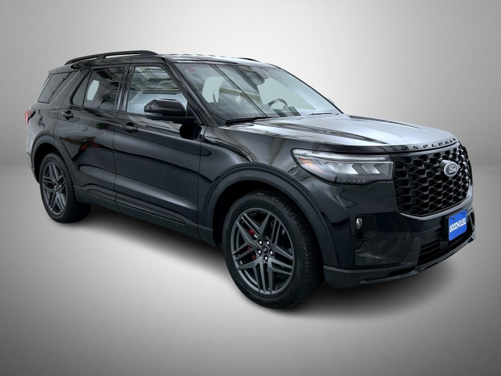 Used 2025 Ford Explorer ST AWD/4WD image 3