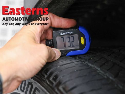 Used 2023 Jeep Grand Cherokee L Limited AWD/4WD image 30