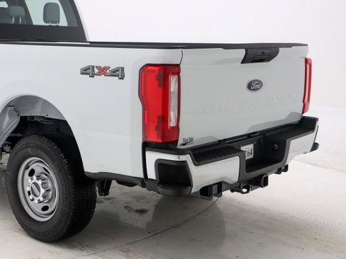 Used 2024 Ford F250 XL w/ Snow Plow Prep Package image 9