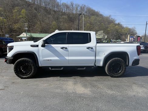 Used 2024 GMC Sierra 1500 AT4X w/ AT4X AEV Edition image 5