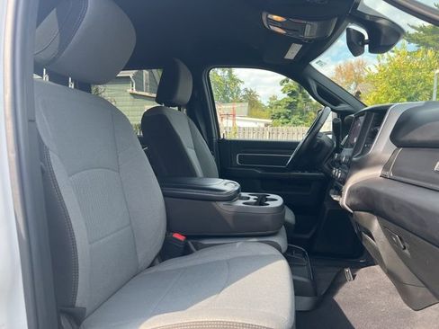 Used 2024 RAM 3500 Big Horn image 12