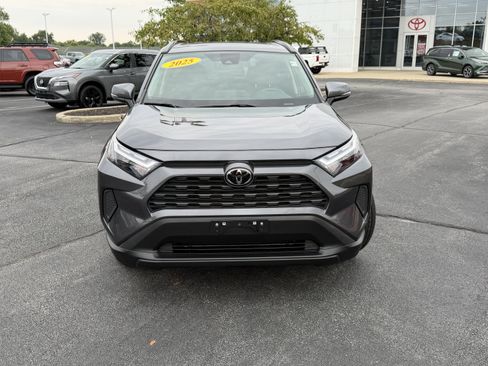 Used 2025 Toyota RAV4 XLE w/ Convenience Package AWD/4WD image 2