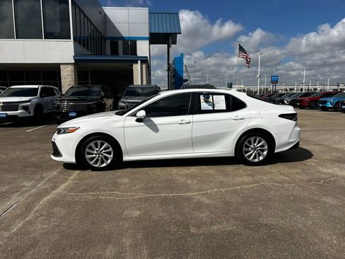 Used 2022 Toyota Camry LE w/ Cold Weather Package image 34