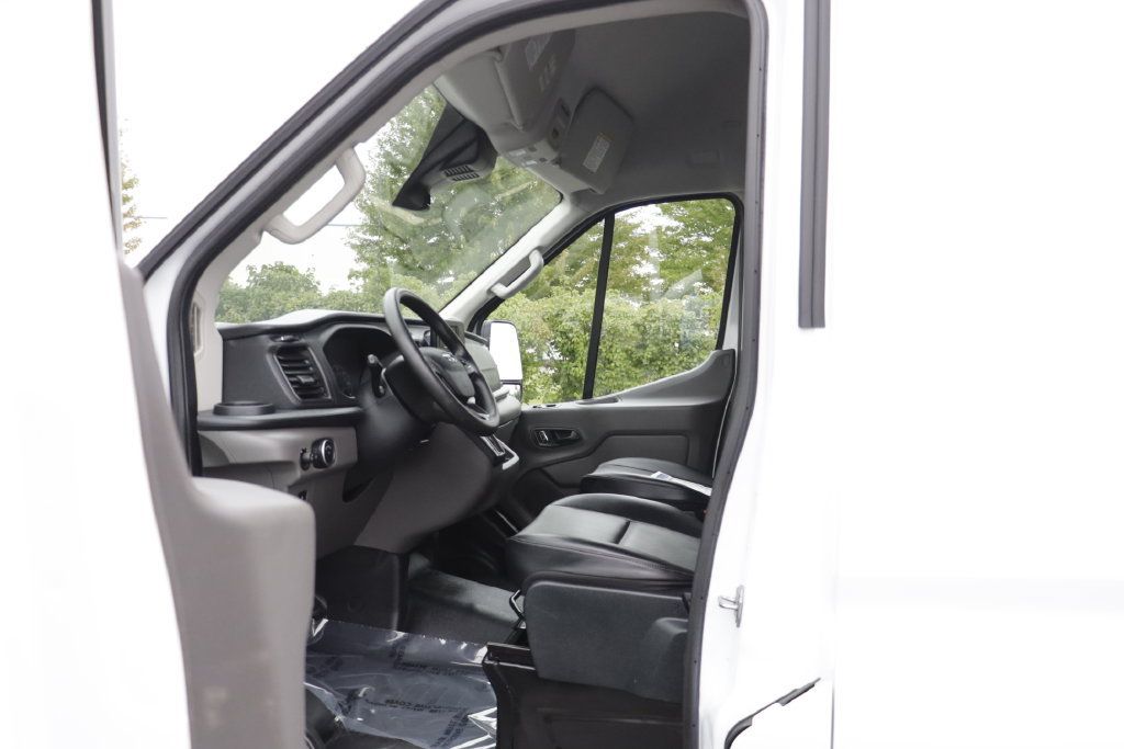 Used 2023 Ford Transit 250 148 High Roof RWD image 5