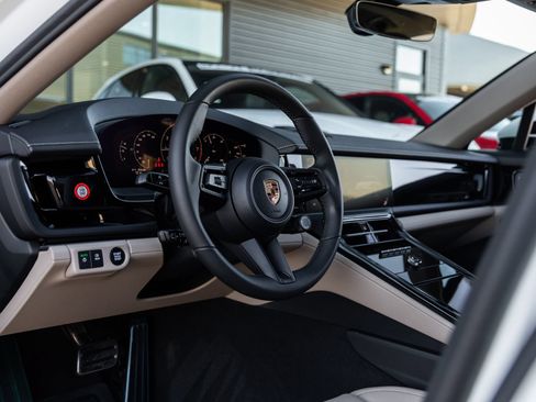 Certified 2026 Porsche Panamera 4 AWD/4WD image 4