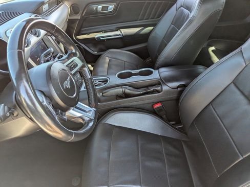 Used 2021 Ford Mustang Premium image 26