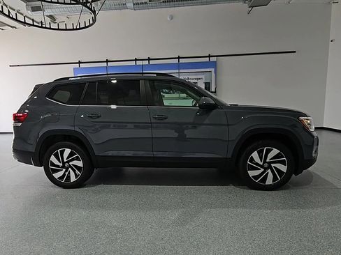 New 2026 Volkswagen Atlas SE FWD image 10