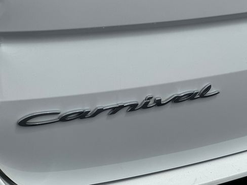 Used 2022 Kia Carnival SX Prestige FWD image 27