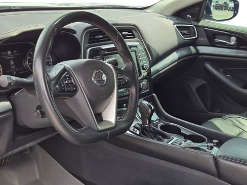 Used 2021 Nissan Maxima Platinum w/ Sport Mat Group FWD image 16