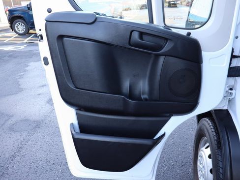 Used 2021 RAM ProMaster 2500 image 17