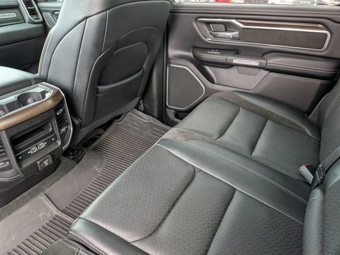 Used 2022 RAM 1500 Laramie AWD/4WD image 33