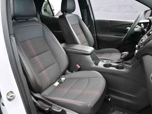 Used 2023 Chevrolet Equinox RS image 46