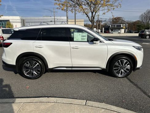 New 2026 INFINITI QX60 Luxe w/ Cargo Package image 9