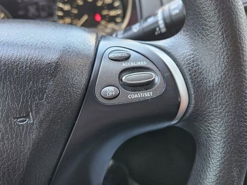Used 2020 Nissan Pathfinder S AWD/4WD image 13