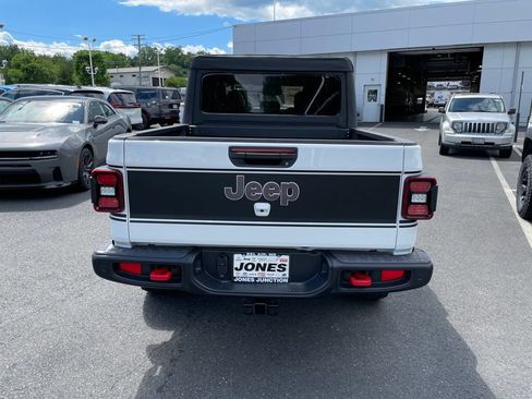 New 2026 Jeep Gladiator Sport AWD/4WD image 7