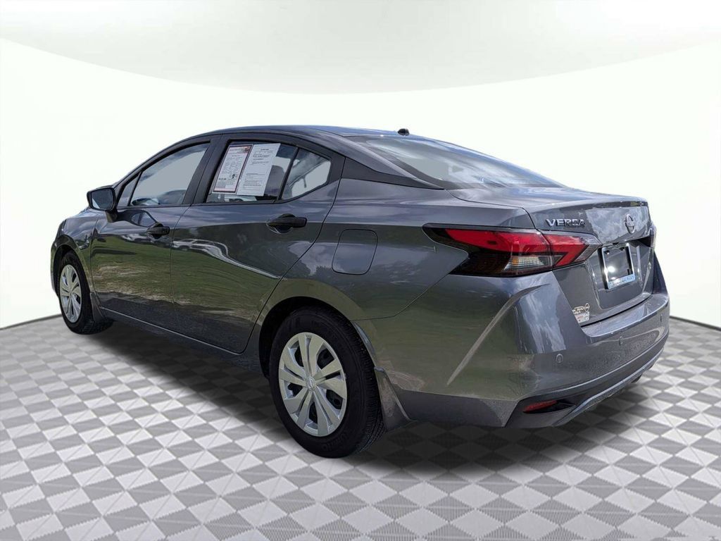 Used 2025 Nissan Versa S w/ Trunk Package FWD image 5