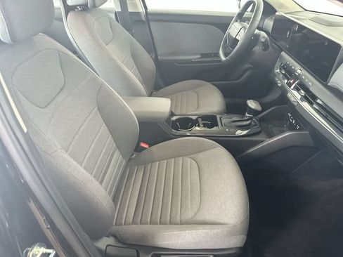 Certified 2025 Kia K4 EX FWD image 26